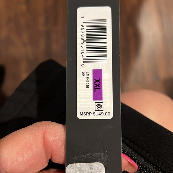 Men’s Karl lagerfeld designer shorts size 2 XL black color pockets new - Picture 6 of 6